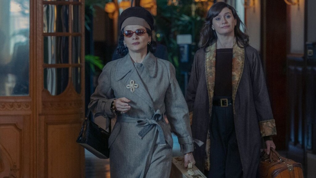 Juliette Binoche e Emily Mortimer em The New Look