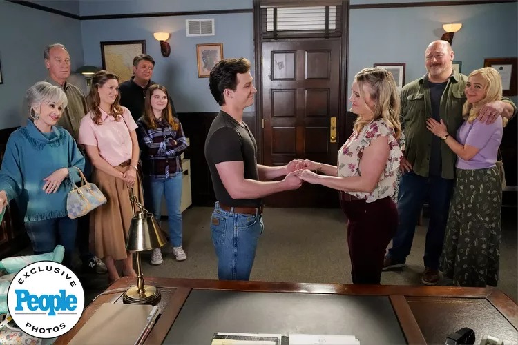 Georgie e Mandy em Young Sheldon