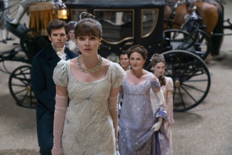 Claudia Jesse como Eloise Bridgerton