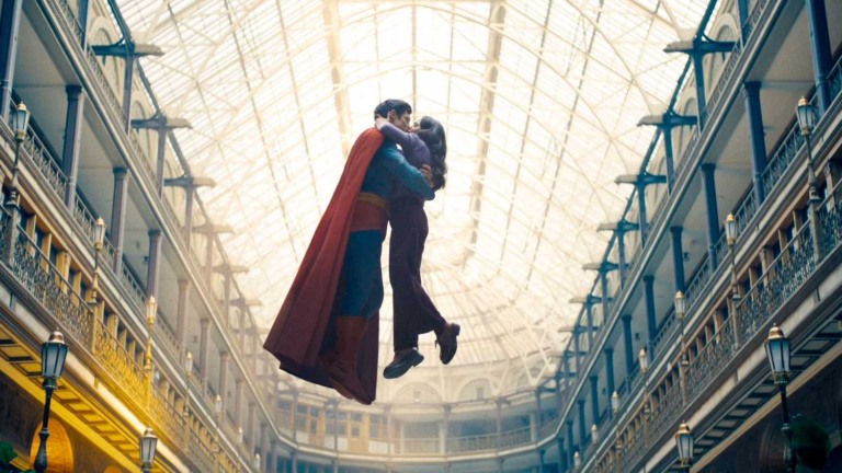 Superman: James Gunn revela fotos dos bastidores com Lois Lane e Senhor Incrível