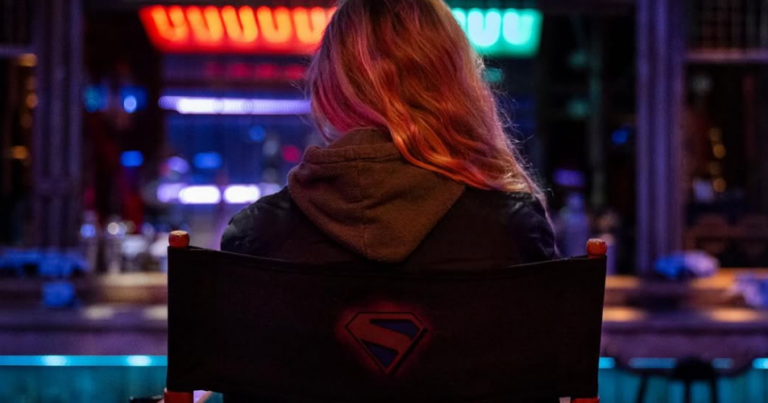 Milly Alcock publica foto inédita das gravações de Supergirl