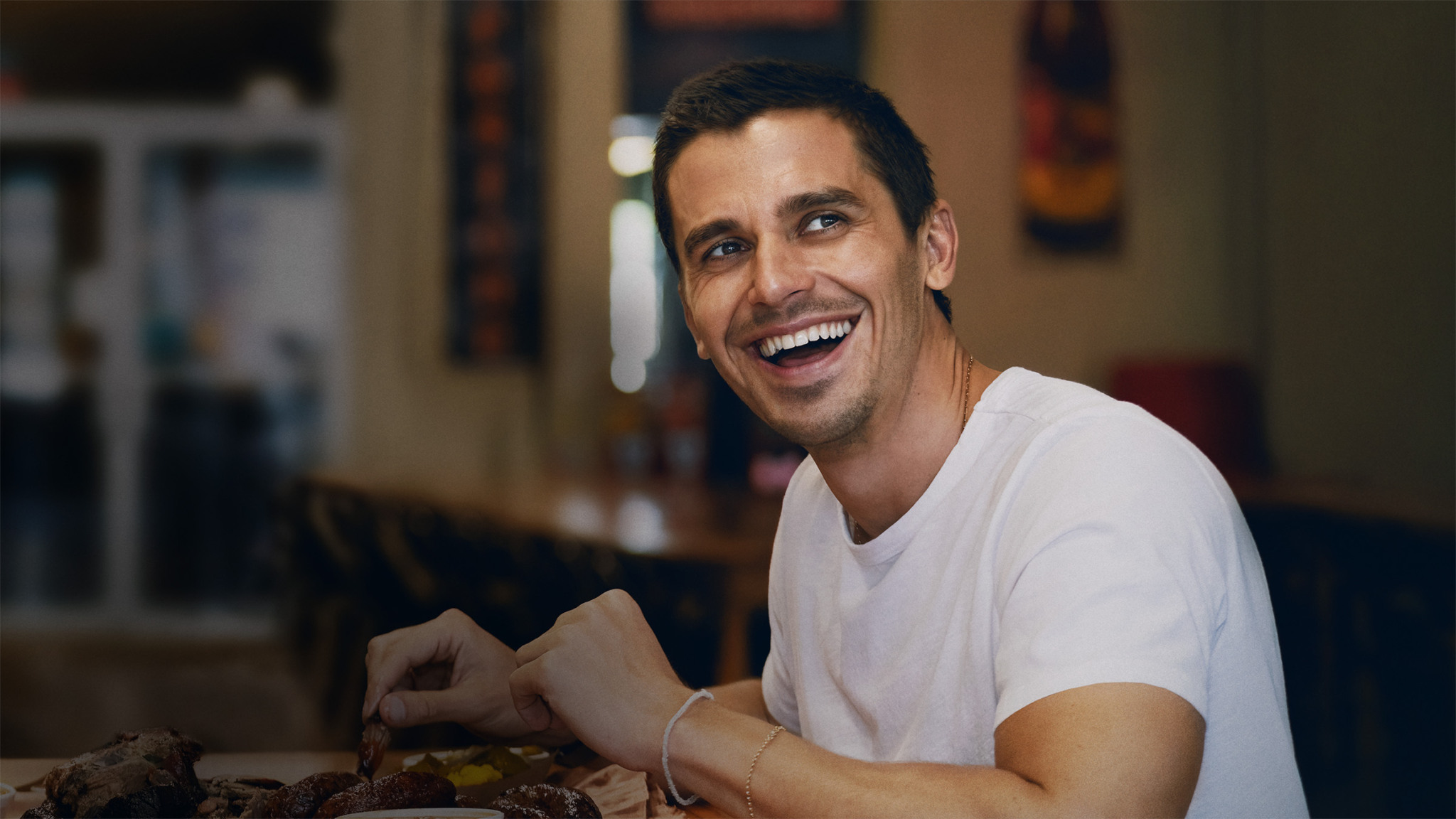 Sabor Caseiro com Antoni Porowski Sabor Caseiro com Antoni Porowski