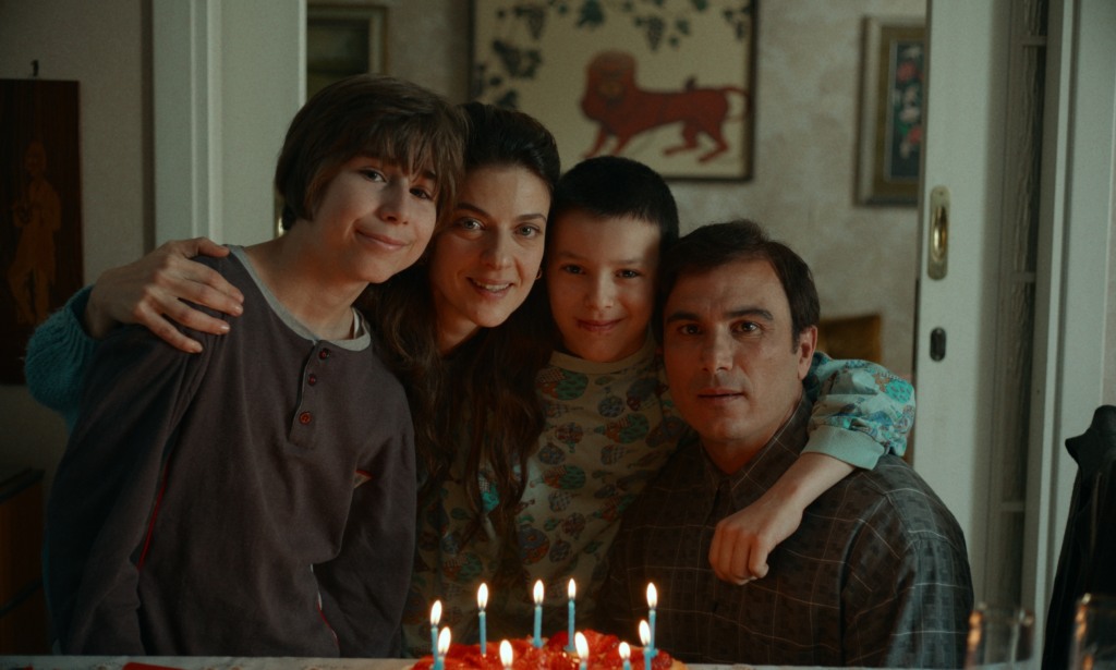 Família: filme retrata luta contra a violência doméstica e a ressurgência do fascismo