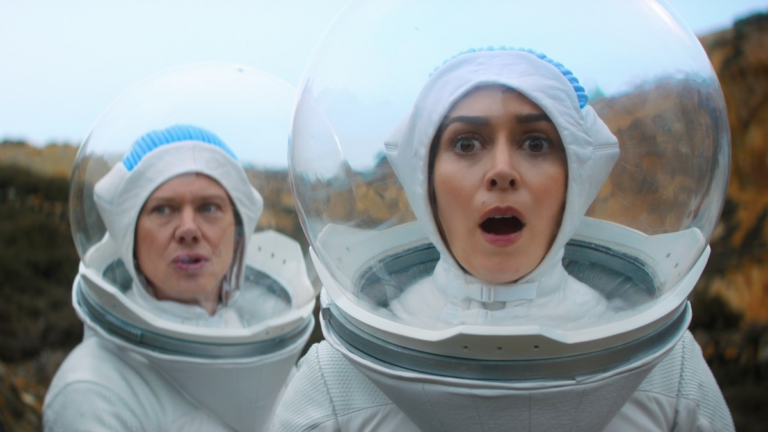 Jimmi Simpson e Cristin Milioti em Black Mirror