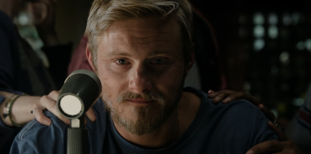 Alexander Ludwig é Isherwood Williams