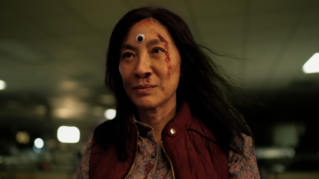 Michelle Yeoh em Tudo em Todo Lugar Ao Mesmo Tempo