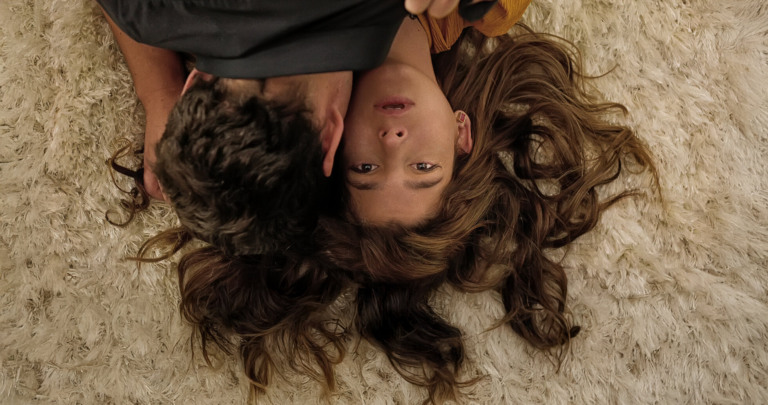 Delírio: série colombiana da Netflix mergulha em colapso mental e segredos familiares