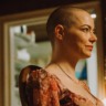 Bugonia: Filme de Emma Stone ganha nova data de estreia no Brasil