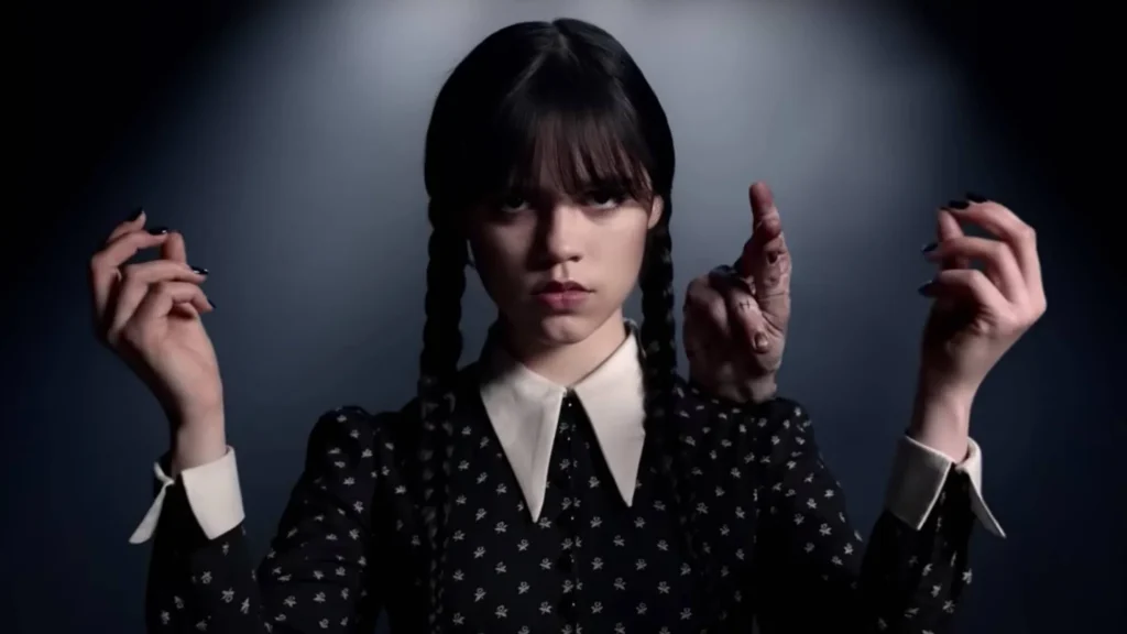 Wandinha: 3ª temporada precisa introduzir ESTA personagem que tem conexão com o Mãozinha
